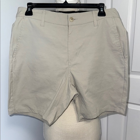 mark. Men's Light Tan Flat Front Shorts - Picture 1 of 3